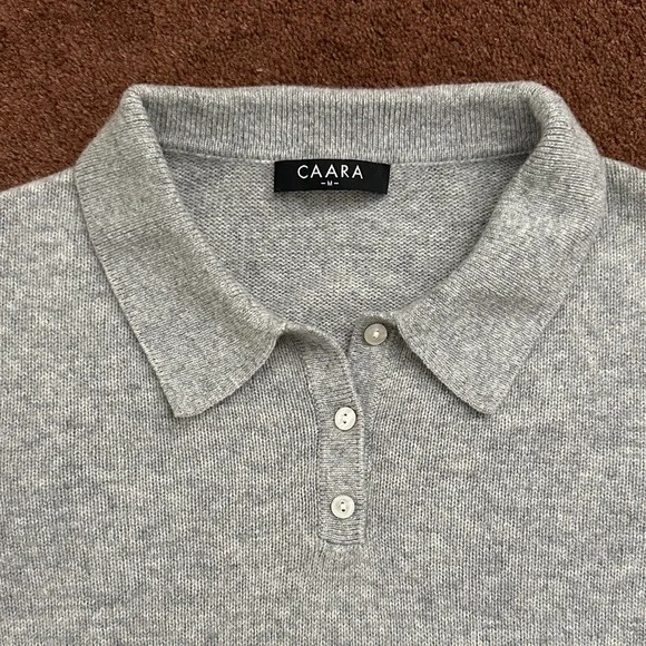 Few Moda CAARA Gray Collared Sweater size M 100% wool - Picture 2 of 6